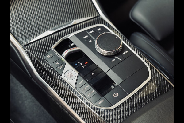 BMW 3 Serie 318i M-Sport | Schuifdak | Carbon | Camera