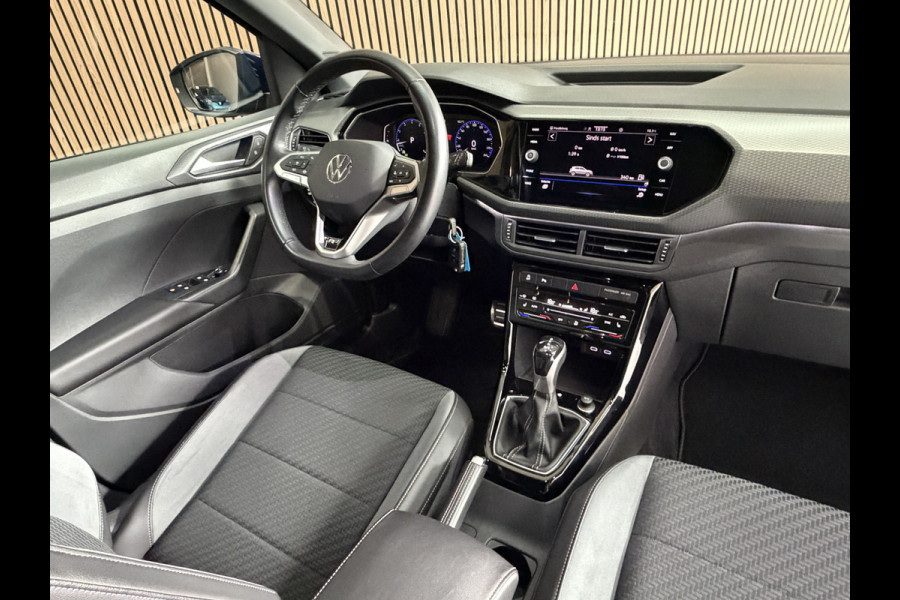 Volkswagen T-Cross 1.5 TSI 150pk Style R-Line | Navi | 18" | ACC | Dodehoek | Camera | Carplay |