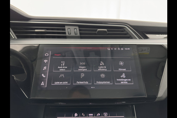 Audi e-tron 55 quattro edition 95 kWh [3-Fase-11kW] {SoH-95%} (INCL.BTW) *FULL-LED | HEATED-COMFORTSEATS | DIGI-COCKPIT | NAVI-FULLMAP | CAMERA | DAB+ | ECC | PDC | CRUISE | 20''ALU*