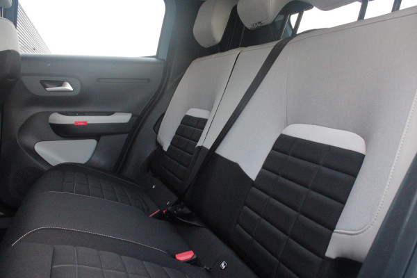 Citroën C3 1.2 100PK MAX | AFNEEMBARE TREKHAAK | POLAR WHITE DAK | MONTE CARLO BLUE | ACHTERUITRIJ CAMERA | 17" LICHTMETALEN VELGEN "ATACAMITE" | NAVIGATIE | DRAADLOZE APPLE CARPLAY/ANDROID AUTO | DRAADLOZE TELEFOONLADER | GETINTE ACHTERRUITEN | LED KOPLAMPEN | CLIMATE CONTROL | DAKRAILS "GLOSSY BLACK" | CRUISE CONTROL |