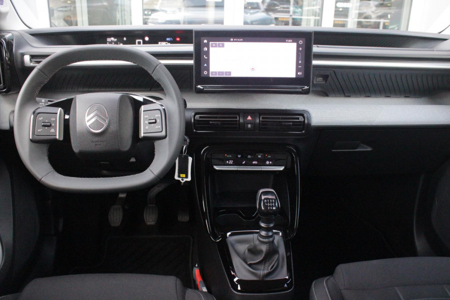 Citroën C3 1.2 100PK MAX | AFNEEMBARE TREKHAAK | POLAR WHITE DAK | MONTE CARLO BLUE | ACHTERUITRIJ CAMERA | 17" LICHTMETALEN VELGEN "ATACAMITE" | NAVIGATIE | DRAADLOZE APPLE CARPLAY/ANDROID AUTO | DRAADLOZE TELEFOONLADER | GETINTE ACHTERRUITEN | LED KOPLAMPEN | CLIMATE CONTROL | DAKRAILS "GLOSSY BLACK" | CRUISE CONTROL |
