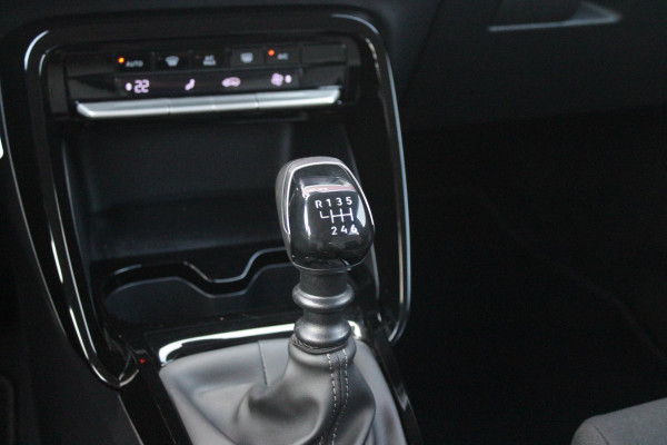 Citroën C3 1.2 100PK MAX | AFNEEMBARE TREKHAAK | POLAR WHITE DAK | MONTE CARLO BLUE | ACHTERUITRIJ CAMERA | 17" LICHTMETALEN VELGEN "ATACAMITE" | NAVIGATIE | DRAADLOZE APPLE CARPLAY/ANDROID AUTO | DRAADLOZE TELEFOONLADER | GETINTE ACHTERRUITEN | LED KOPLAMPEN | CLIMATE CONTROL | DAKRAILS "GLOSSY BLACK" | CRUISE CONTROL |