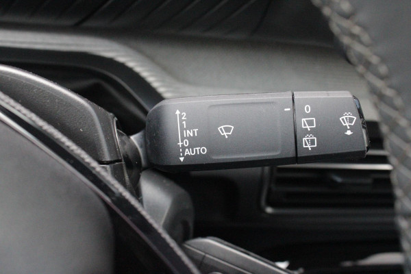 Citroën C3 1.2 100PK MAX | AFNEEMBARE TREKHAAK | POLAR WHITE DAK | MONTE CARLO BLUE | ACHTERUITRIJ CAMERA | 17" LICHTMETALEN VELGEN "ATACAMITE" | NAVIGATIE | DRAADLOZE APPLE CARPLAY/ANDROID AUTO | DRAADLOZE TELEFOONLADER | GETINTE ACHTERRUITEN | LED KOPLAMPEN | CLIMATE CONTROL | DAKRAILS "GLOSSY BLACK" | CRUISE CONTROL |