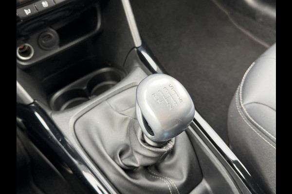 Peugeot 2008 BWJ 2019 | 1.2T 131PK GT-Line | TREKHAAK | LEDER/STOF | STOELVERW | CLIMA | NAVI | PDC | SPORTSTOELEN |