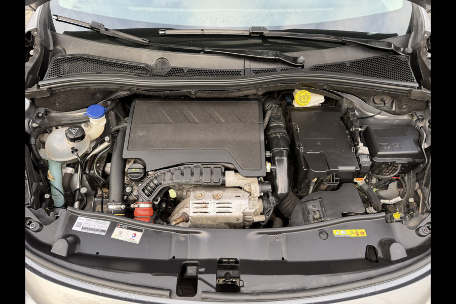 Peugeot 2008 BWJ 2019 | 1.2T 131PK GT-Line | TREKHAAK | LEDER/STOF | STOELVERW | CLIMA | NAVI | PDC | SPORTSTOELEN |