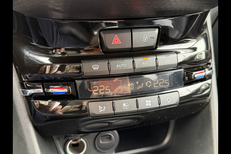 Peugeot 2008 BWJ 2019 | 1.2T 131PK GT-Line | TREKHAAK | LEDER/STOF | STOELVERW | CLIMA | NAVI | PDC | SPORTSTOELEN |