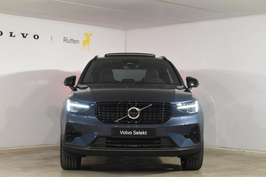 Volvo XC40 B4 211PK Automaat Plus Dark