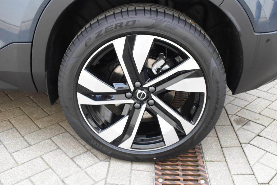 Volvo XC40 B4 211PK Automaat Plus Dark