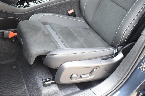Volvo XC40 B4 211PK Automaat Plus Dark