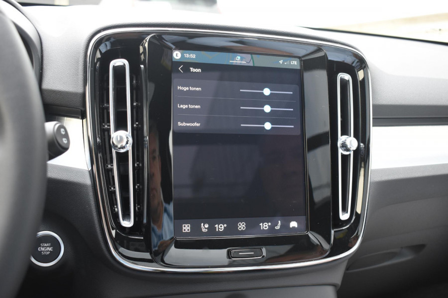 Volvo XC40 B4 211PK Automaat Plus Dark