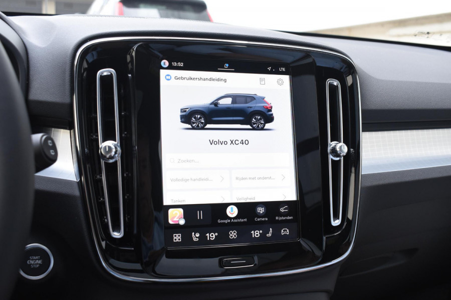 Volvo XC40 B4 211PK Automaat Plus Dark
