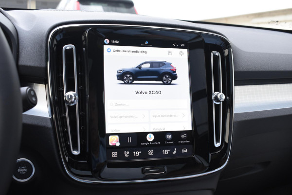Volvo XC40 B4 211PK Automaat Plus Dark
