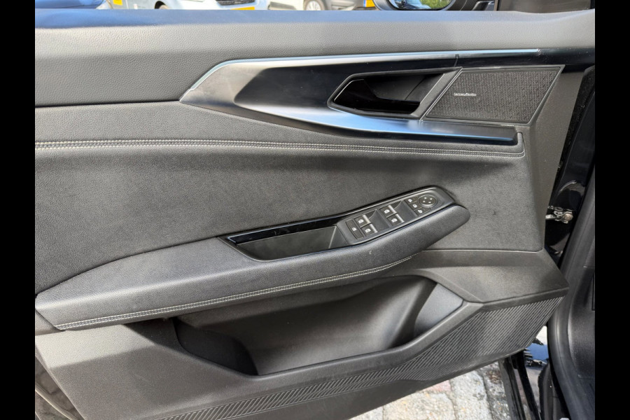 Renault Austral 1.2 E-Tech full hybrid 200 Iconic 4 Contr./ Harman/Kardon Sound / Head up / Stoel&stuurwiel verw.