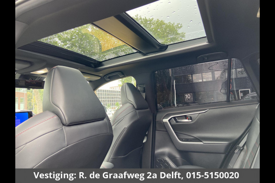 Toyota RAV4 2.5 Plug-in Hybrid AWD Bi-Tone Plus | 1500 KG trekgewicht | JBL Audio | Stoelverwarming & ventilatie | Memory Seats | Panoramadak