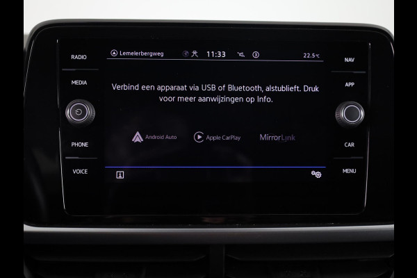 Volkswagen T-Roc 1.5 TSI Life 150 pk Automaat (DSG) | Navigatie | Parkeersensoren (Park assist) | Achteruitrijcamera | Adaptieve cruise control | Autom. airco |