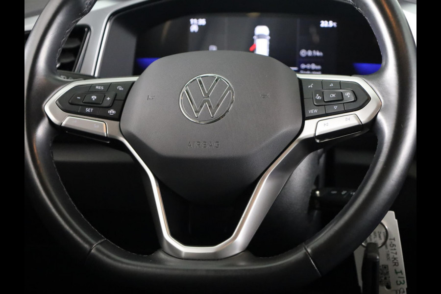 Volkswagen T-Roc 1.5 TSI Life 150 pk Automaat (DSG) | Navigatie | Parkeersensoren (Park assist) | Achteruitrijcamera | Adaptieve cruise control | Autom. airco |
