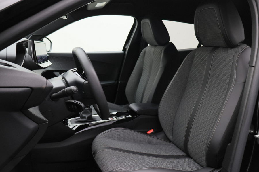 Peugeot 2008 1.2 PureTech 100 Allure Virtual Cockpit, LED, Apple Carplay, Lane Assist, PDC