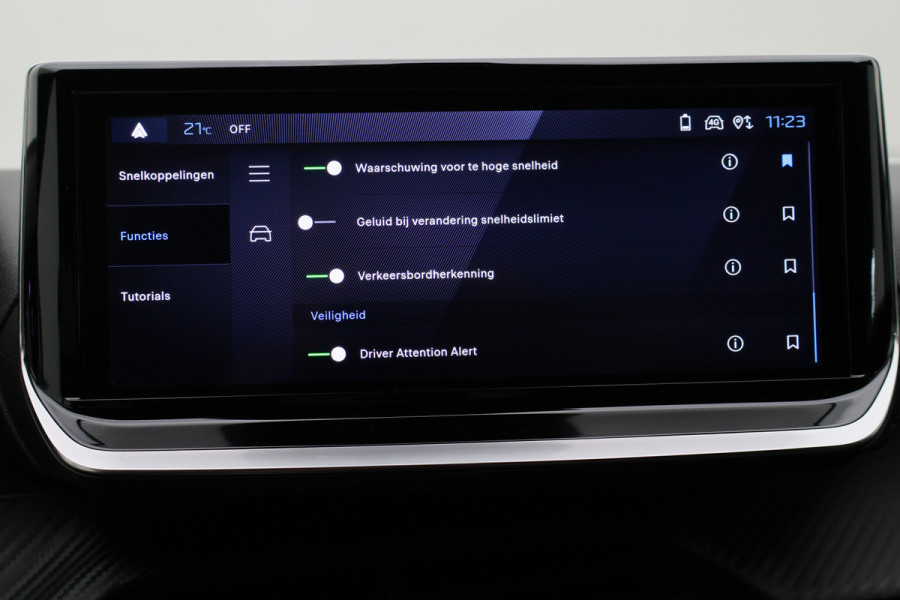 Peugeot 2008 1.2 PureTech 100 Allure Virtual Cockpit, LED, Apple Carplay, Lane Assist, PDC