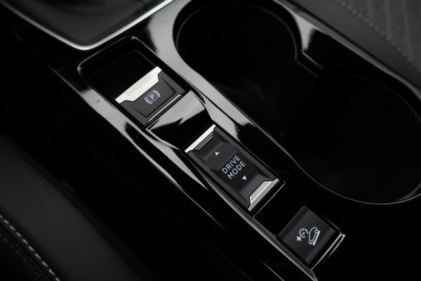 Peugeot 2008 1.2 PureTech 100 Allure Virtual Cockpit, LED, Apple Carplay, Lane Assist, PDC