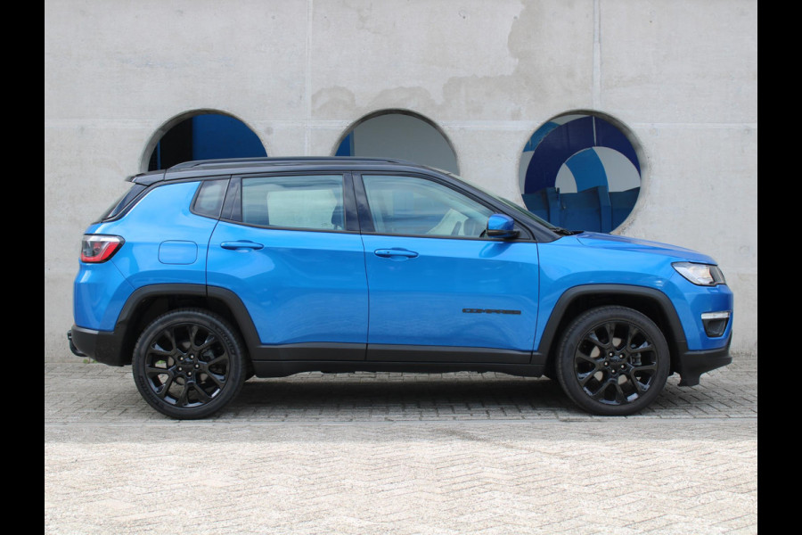 Jeep Compass 1.3T Night Eagle Liberty Edition | TREKHAAK | APPLE CARPLAY/ANDROID AUTO | KEYLESS ENTRY |