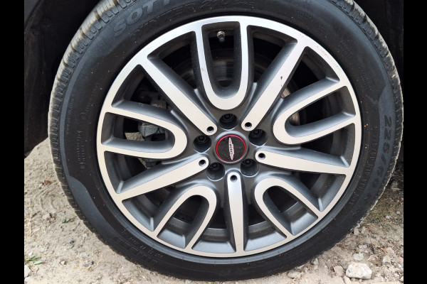 MINI Countryman 1.5 Cooper S E ALL4 Salt John Cooper Works | Panoramadak | Stoelverwarming | Cruise Control | Apple Carplay | Navigatie | Parkeersensoren | Climate Control | Leer | Mini Driving Modes | JCW