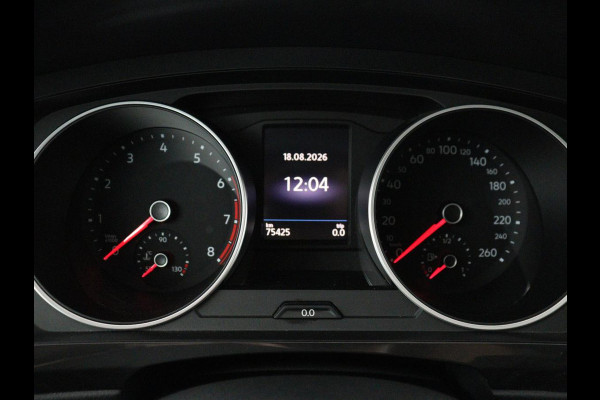 Volkswagen Tiguan 2.0 TSI 4Motion Highline Business R | Adaptive cruise | Carplay | Stuur/stoel verwarming | 3 zone klimaat | Climate control | Bluetooth | Navigatie  | Elektrische achterklep