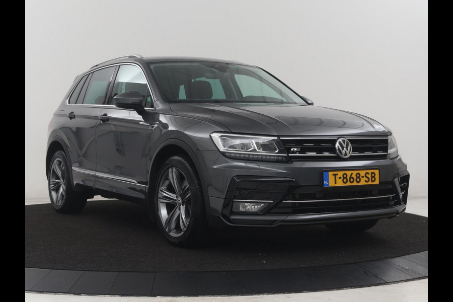 Volkswagen Tiguan 2.0 TSI 4Motion Highline Business R | Adaptive cruise | Carplay | Stuur/stoel verwarming | 3 zone klimaat | Climate control | Bluetooth | Navigatie  | Elektrische achterklep