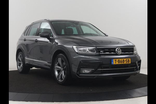Volkswagen Tiguan 2.0 TSI 4Motion Highline Business R | Adaptive cruise | Carplay | Stuur/stoel verwarming | 3 zone klimaat | Climate control | Bluetooth | Navigatie  | Elektrische achterklep