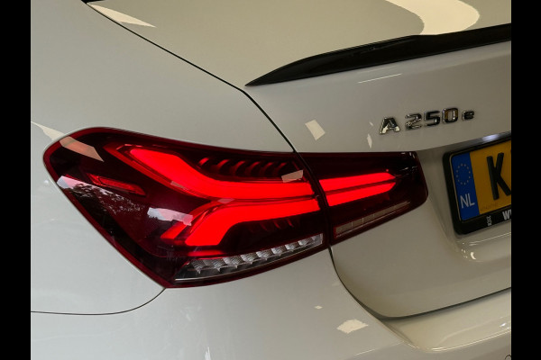 Mercedes-Benz A-Klasse 250e Business Solution AMG Limited SFEERVERL CLIMATE CRUISE 360CAM PDC