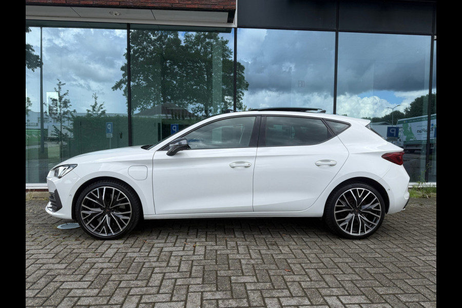CUPRA Leon 1.4 e-Hybrid VZ Performance - Automaat - Pano/Schuifdak - Navi - org.NL