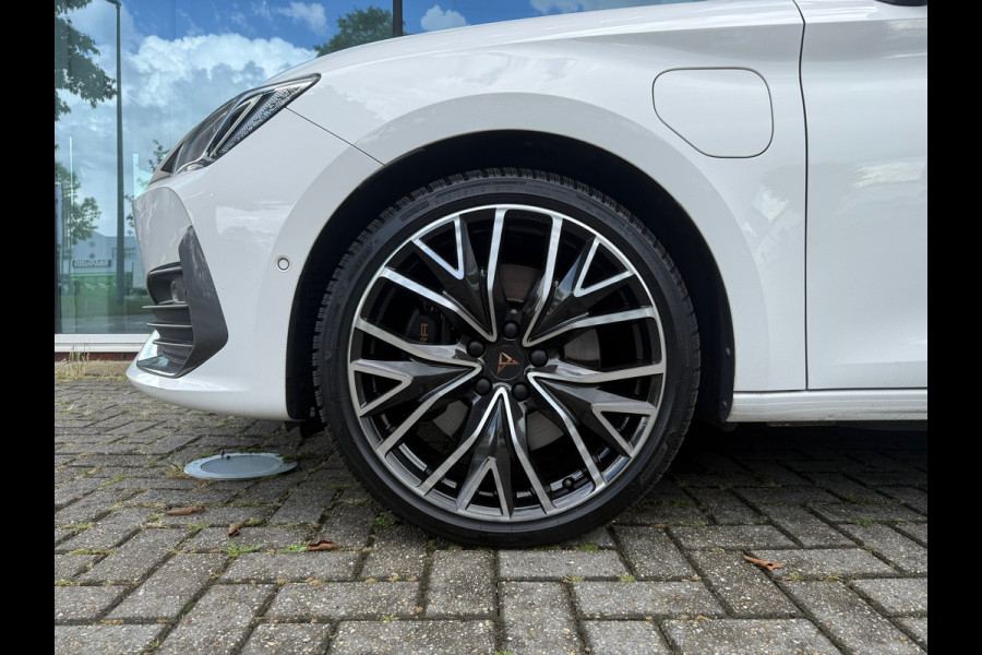 CUPRA Leon 1.4 e-Hybrid VZ Performance - Automaat - Pano/Schuifdak - Navi - org.NL
