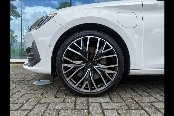 CUPRA Leon 1.4 e-Hybrid VZ Performance - Automaat - Pano/Schuifdak - Navi - org.NL