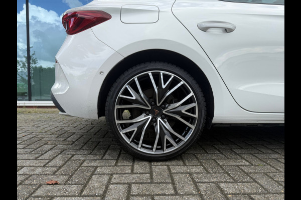 CUPRA Leon 1.4 e-Hybrid VZ Performance - Automaat - Pano/Schuifdak - Navi - org.NL