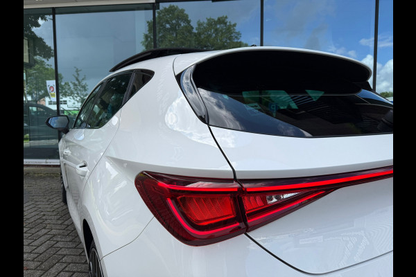 CUPRA Leon 1.4 e-Hybrid VZ Performance - Automaat - Pano/Schuifdak - Navi - org.NL