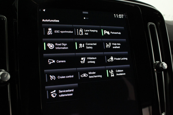 Volvo XC40 2.0 B4 Momentum Business > Camera/Adaptive Cruise Control/Stoelverwarming/All season banen...