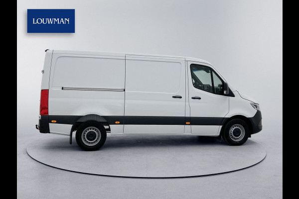 Mercedes-Benz Sprinter 319 CDI L2H1 Pro Led Trekhaak Navigatie Parkeerpakket Carplay Betimmering BPM vrij Stoelverwarming