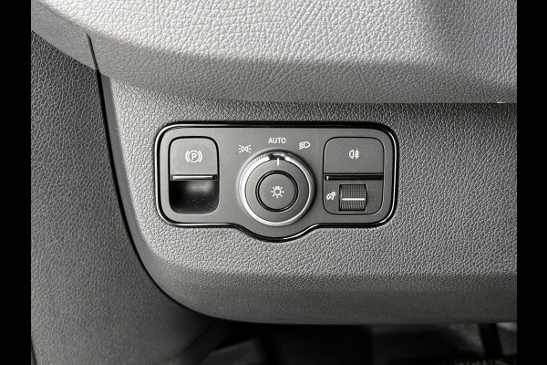 Mercedes-Benz Sprinter 319 CDI L2H1 Pro Led Trekhaak Navigatie Parkeerpakket Carplay Betimmering BPM vrij Stoelverwarming