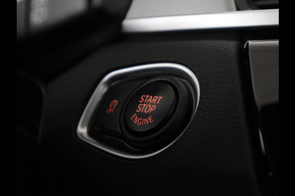 BMW X1 sDrive18i High Executive | Panoramadak | Leder | Stoelverwarming | Cruise control | Head-up | Navigatie | Bluetooth | Interieurverlichting | Elektrische achterklep | Trekhaak