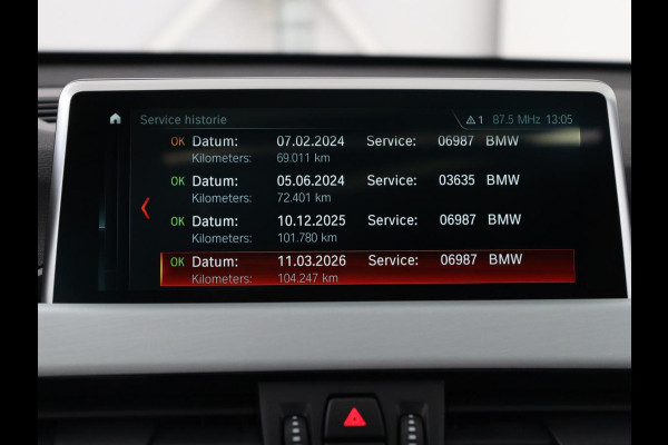 BMW X1 sDrive18i High Executive | Panoramadak | Leder | Stoelverwarming | Cruise control | Head-up | Navigatie | Bluetooth | Interieurverlichting | Elektrische achterklep | Trekhaak