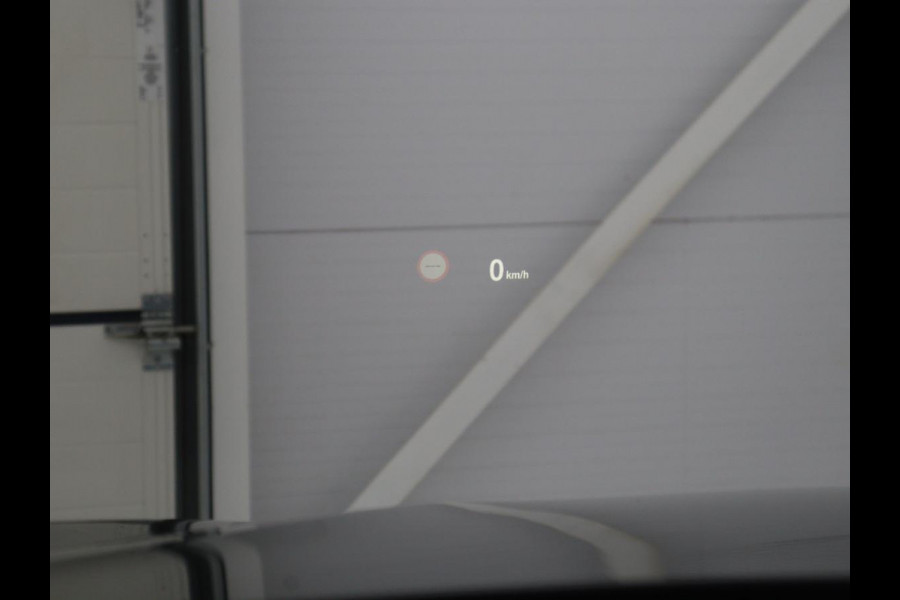 BMW X1 sDrive18i High Executive | Panoramadak | Leder | Stoelverwarming | Cruise control | Head-up | Navigatie | Bluetooth | Interieurverlichting | Elektrische achterklep | Trekhaak