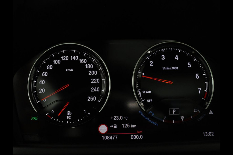 BMW X1 sDrive18i High Executive | Panoramadak | Leder | Stoelverwarming | Cruise control | Head-up | Navigatie | Bluetooth | Interieurverlichting | Elektrische achterklep | Trekhaak