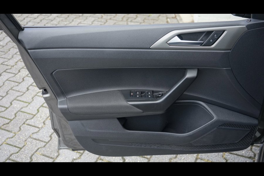 Volkswagen Polo 1.0 TSI AUTOMAAT|ACC|CAMERA|CLIMA|FULL LED|NAVIGATIE|PANORAMA|STOELVERWARMING