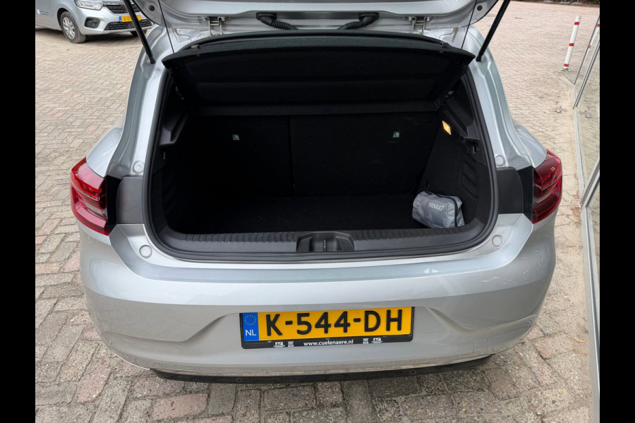 Renault Clio 1.6 E-Tech Hybrid 140 Intens Carplay / Parkeersensoren / Full LED / Clima