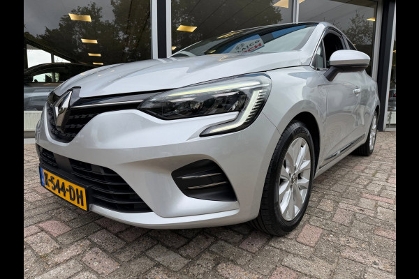 Renault Clio 1.6 E-Tech Hybrid 140 Intens Carplay / Parkeersensoren / Full LED / Clima
