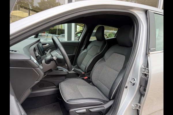 Renault Clio 1.6 E-Tech Hybrid 140 Intens Carplay / Parkeersensoren / Full LED / Clima