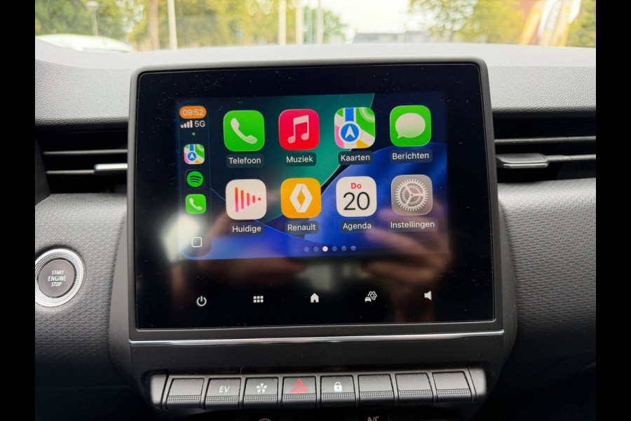 Renault Clio 1.6 E-Tech Hybrid 140 Intens Carplay / Parkeersensoren / Full LED / Clima