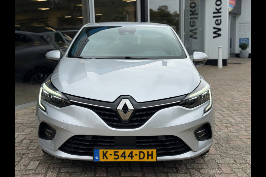 Renault Clio 1.6 E-Tech Hybrid 140 Intens Carplay / Parkeersensoren / Full LED / Clima