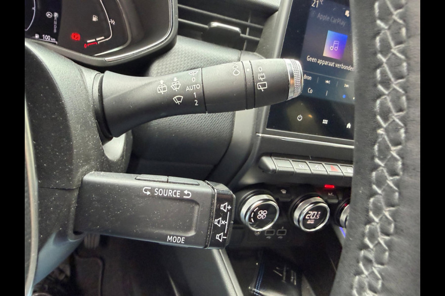 Renault Clio 1.6 E-Tech Hybrid 140 Intens Carplay / Parkeersensoren / Full LED / Clima