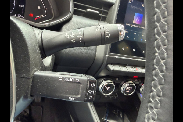 Renault Clio 1.6 E-Tech Hybrid 140 Intens Carplay / Parkeersensoren / Full LED / Clima