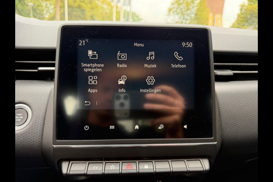 Renault Clio 1.6 E-Tech Hybrid 140 Intens Carplay / Parkeersensoren / Full LED / Clima